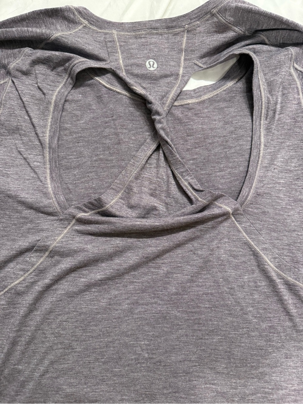Lululemon Women’s Long-Sleeve Performance Top in Heather Purple - Picture 5 of 10